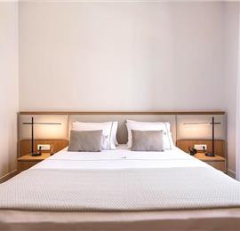 5 bedroom villa with indoor and outdoor pool in Chania town, sleeps 10